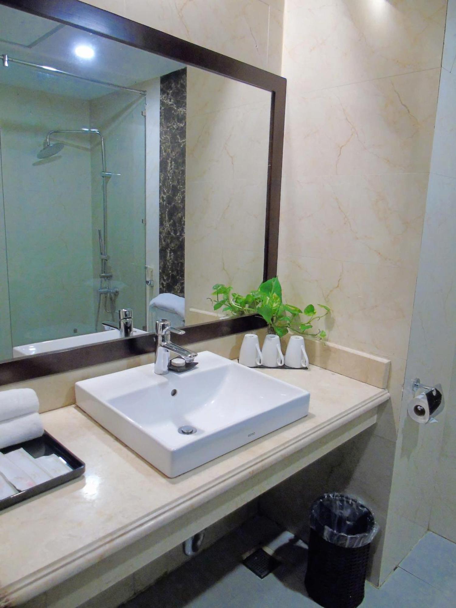 Muong Thanh Vinh Hotel Exterior photo