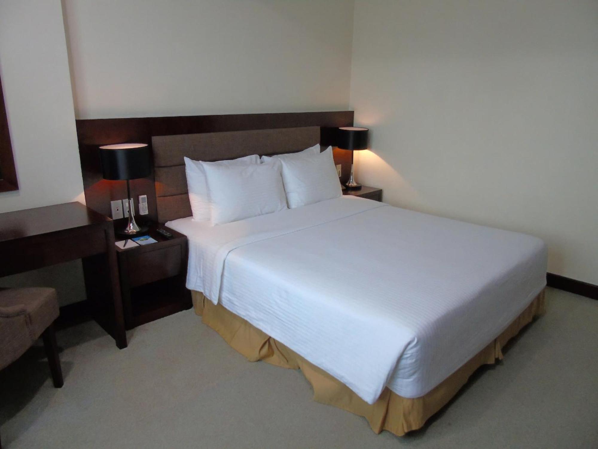 Muong Thanh Vinh Hotel Exterior photo